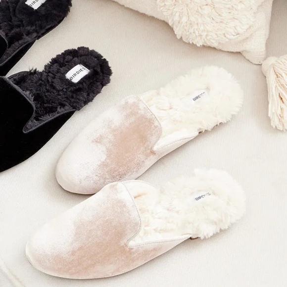 Birdies Shoes Birdies The Phoebe Slide In Cream Faux Fur Poshmark